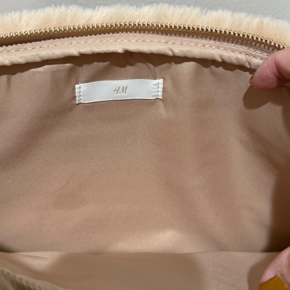 H&M Laptop Case - Picture 4 of 5